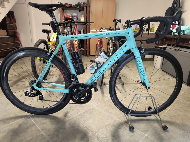 Used Bianchi Specialissima Sram eTap 2017 2017 Road & Gravel — image 1 of 9