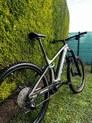 Trek Rail 7 Gen 3 2024 2024 Mountainbike usato, Grigio chiaro — immagine 4 di 12