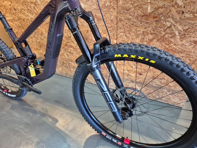 Used Santa Cruz Nomad 70 2026 2026 Mountainbike, Purple, 29, 27.5 — image 7 of 8