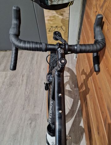Bombtrack Hook SRAM Rival 2023 Road & Gravel de segunda mano, Negro — imagen 6 de 10