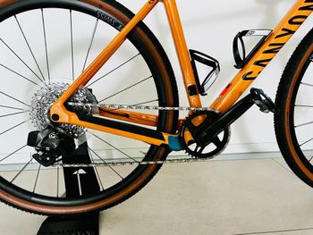 Used Canyon Grizl CF SL 7 eTap 2023 2023 Road & Gravel, Orange — image 3 of 14