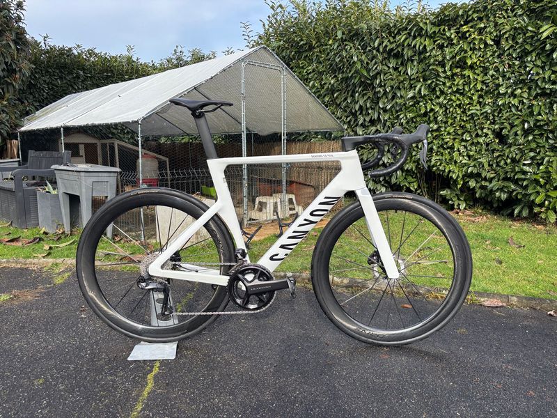 Used Canyon Aeroad CF SLX 8 Di2 2026 2026 Road & Gravel