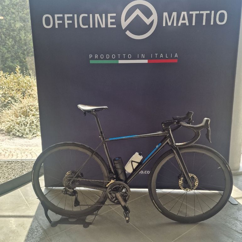 Used Officine Mattio Custom Shimano Dura Ace Di2 2024 Road & Gravel, Blue — image 2 of 10