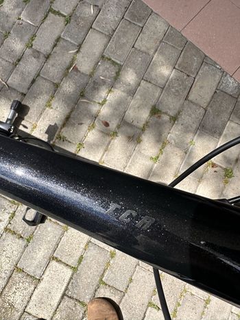 Used Giant Tcr Shimano Ultegra 2023 Road & Gravel — image 8 of 9