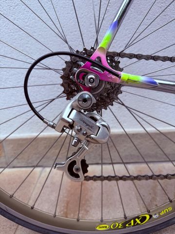 Used Colnago Tecnos Campagnolo Chorus 1993 Road & Gravel, Red — image 2 of 16