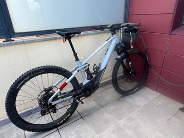 Tweedehands Orbea WILD M10 2023 2023 Mountainbike — afbeelding 1 van 6