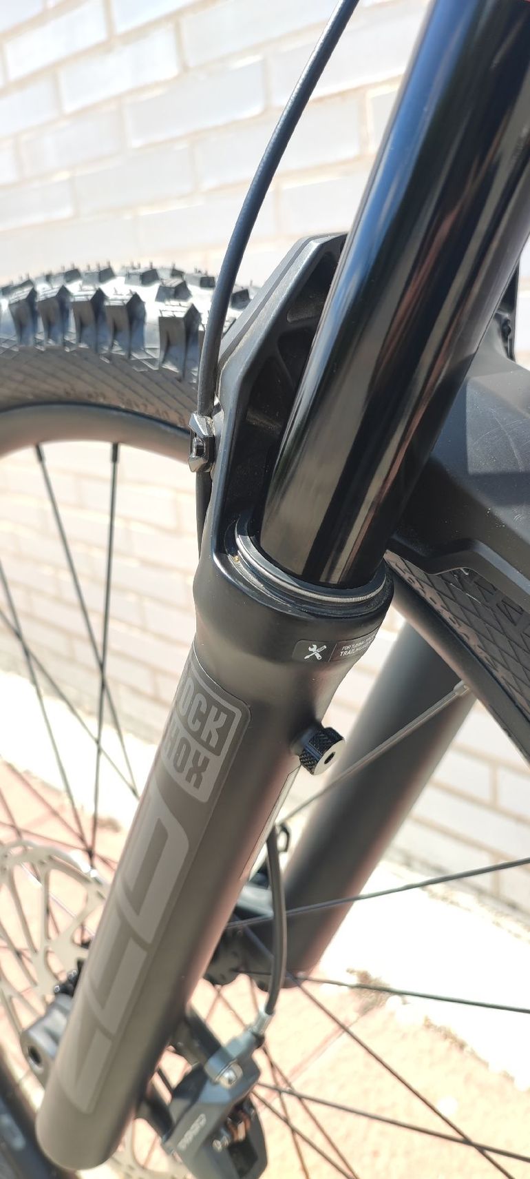 Used Trek Slash 9.8 GX AXS T-Type Gen 6 2025 2025 Mountainbike, Green, 27.5, 29 — image 22 of 26