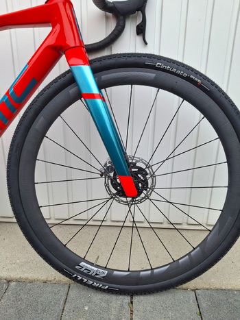 Used BMC Kaius 01 LTD 2024 2024 Road & Gravel — image 9 of 15