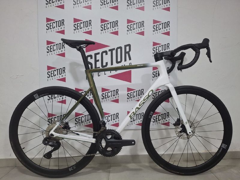 Used Basso Astra Shimano Ultegra Di2 2025 Road & Gravel