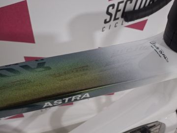 Gebrauchtes Basso Astra Shimano Ultegra Di2 2025 Road & Gravel, Weiß — Bild 9 von 13