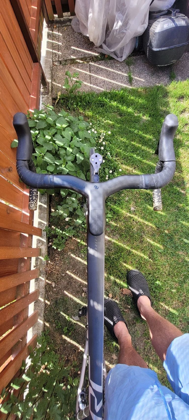 Used Scott Addict RC 10 2022 2022 Road & Gravel — image 2 of 10