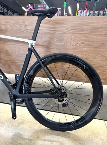 Used Colnago V5Rs Shimano Dura Ace Di2 2025 2025 Road & Gravel, Black — image 7 of 11