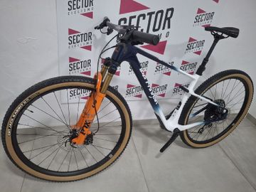 Used Lee Cougan Rampage Sram X0 EAGLE AXS 2025 Mountainbike, White — image 2 of 16