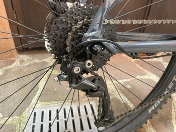Used Cannondale Trail 6 2023 Mountainbike, Light Gray — image 9 of 18