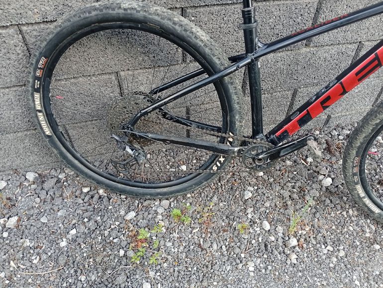 Used Trek X-Caliber 9 2023 2023 Mountainbike, Schwarz, 27.5, 29 — image 3 of 9