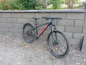 Used Trek X-Caliber 9 2023 2023 Mountainbike, Schwarz, 27.5, 29 — image 2 of 9