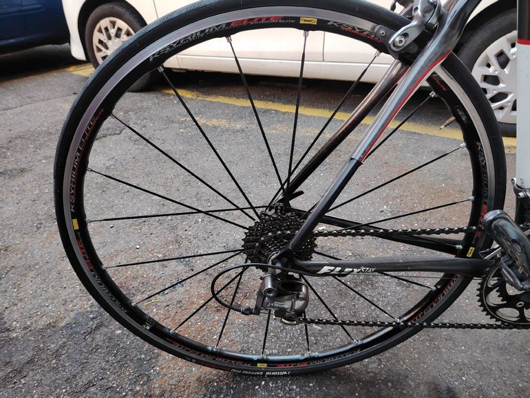 Used Merida Scultura CF 907 2014 2014 Road & Gravel, White — image 5 of 7