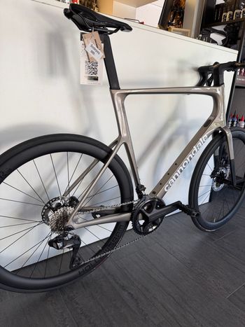 Used Cannondale SuperSix EVO Shimano Ultegra Di2 2025 Road & Gravel — image 2 of 5