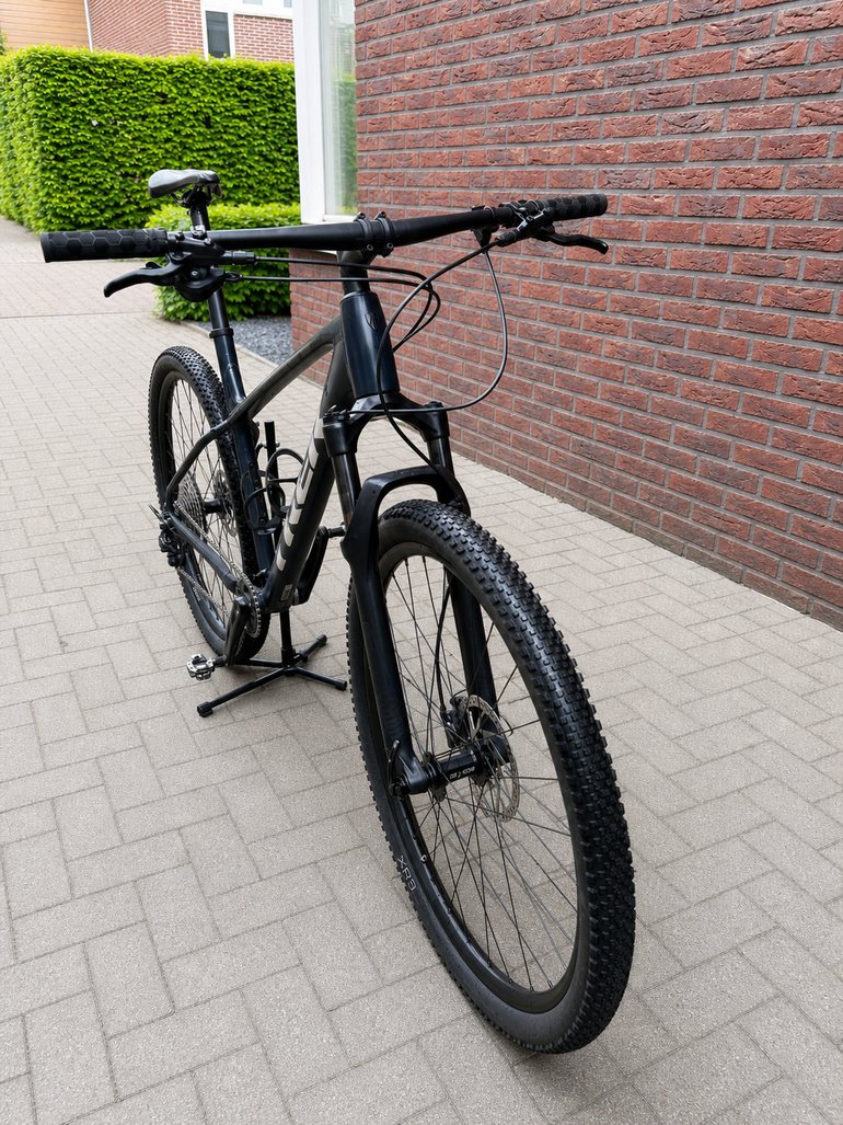 Used Trek X-Caliber 9 2021 2021 Mountainbike — image 3 of 3