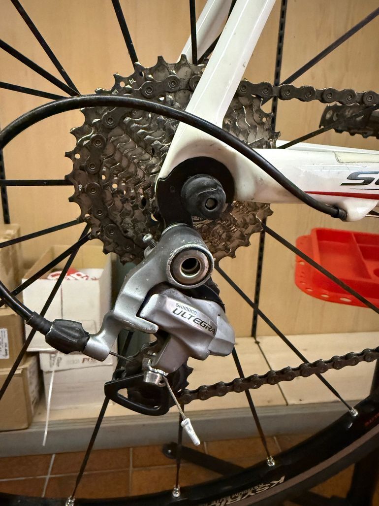 Used Cannondale SuperSix EVO Shimano Ultegra 2017 Road & Gravel, White — image 7 of 7