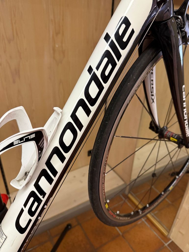 Used Cannondale SuperSix EVO Shimano Ultegra 2017 Road & Gravel, White — image 2 of 7