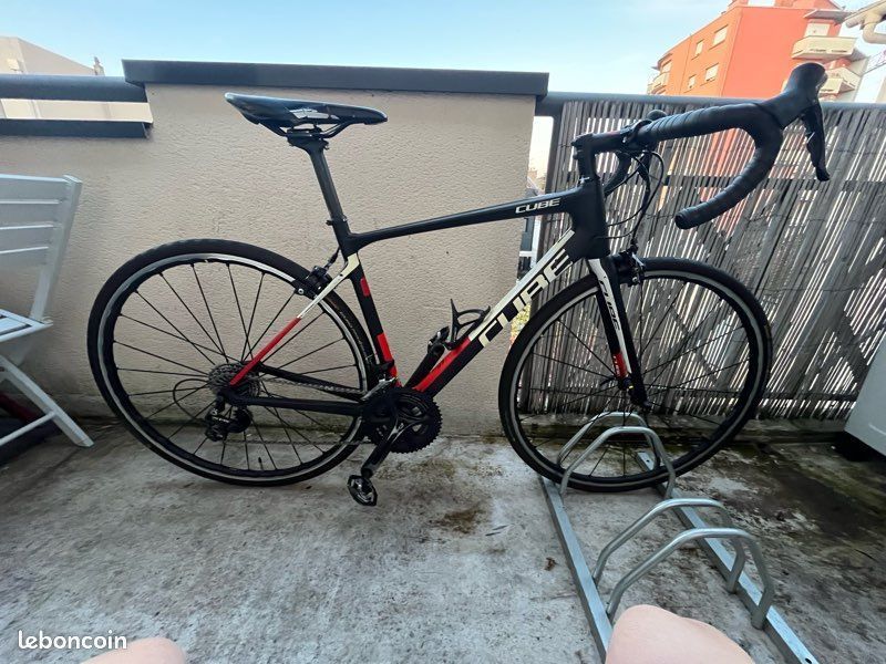 Used CUBE ATTAIN GTC 2017 2017 Road & Gravel, Black — image 1 of 12