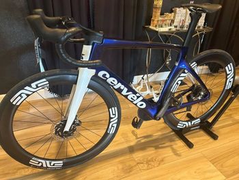 Used CUBE Cross Shimano Dura Ace Di2 2026 Road & Gravel, Hellgrau — image 4 of 4