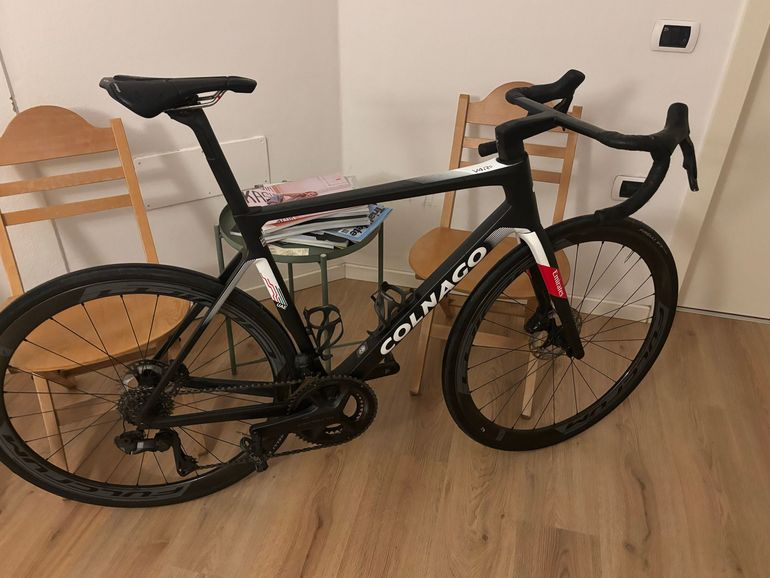 Used Colnago V4Rs Disc Ultegra Di2 8100 w/Fulcrum Racing Wind 400 Wheels 2023 2023 Road & Gravel, Black — image 1 of 4