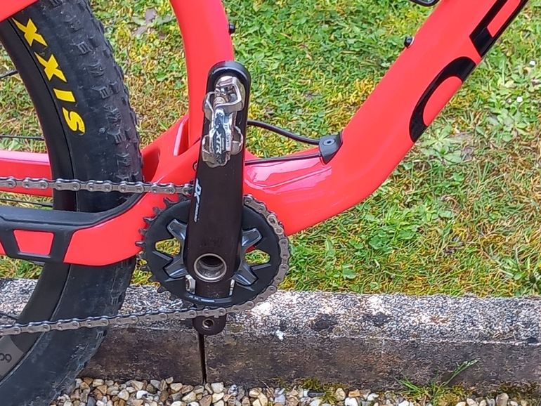 Used Orbea Oiz Shimano Deore XT 2022 Mountainbike, Red, 29 — image 5 of 8