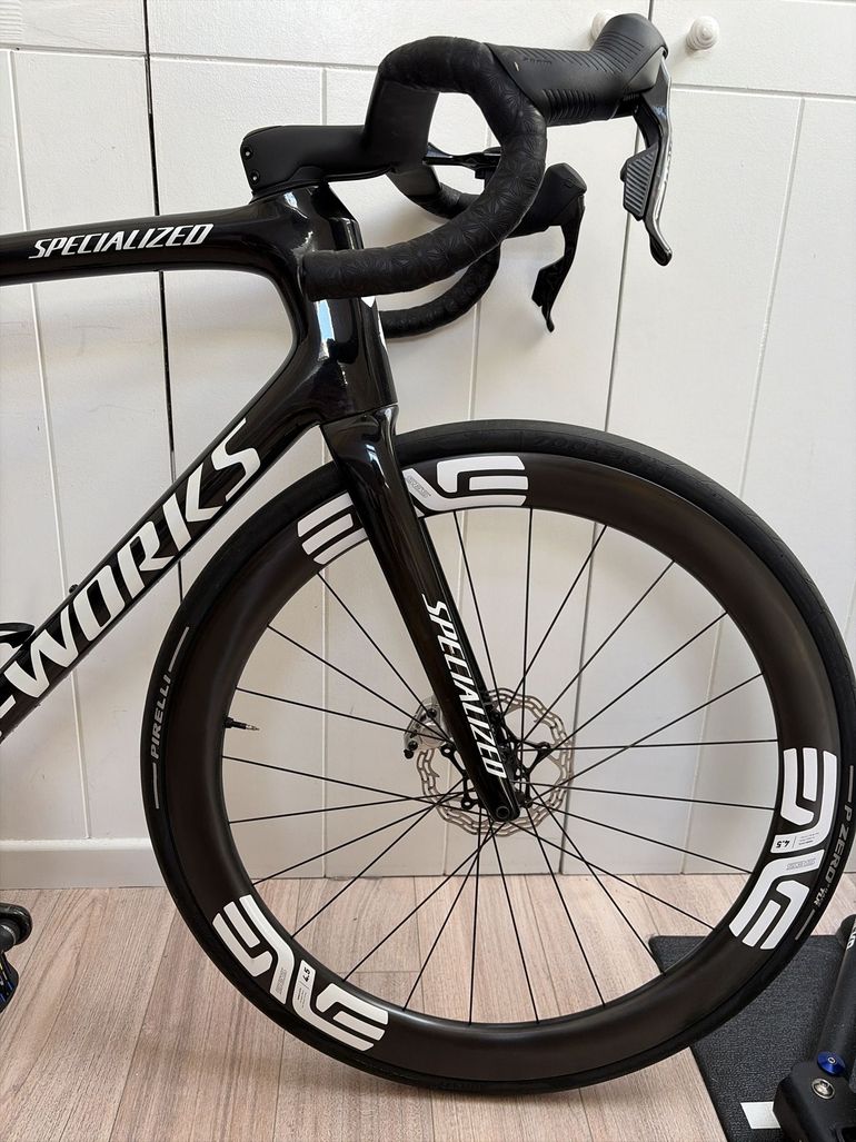Used Specialized S-Works Tarmac SL8 - SRAM Red eTap AXS 2024 2024 Road & Gravel, Black — image 5 of 9