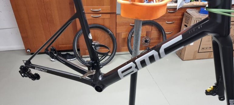 Used BMC Teammachine SLR 01 MOD 2023 Frameset 2023 Road & Gravel, Black — image 3 of 10