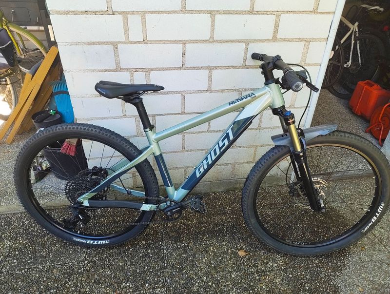 Used Ghost Nirvana Tour 2023 Mountainbike, Light Gray — image 1 of 12
