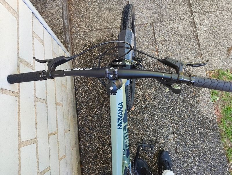 Used Ghost Nirvana Tour 2023 Mountainbike, Light Gray — image 5 of 12
