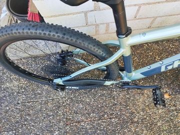 Used Ghost Nirvana Tour 2023 Mountainbike, Light Gray — image 3 of 12