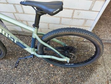 Used Ghost Nirvana Tour 2023 Mountainbike, Light Gray — image 8 of 12