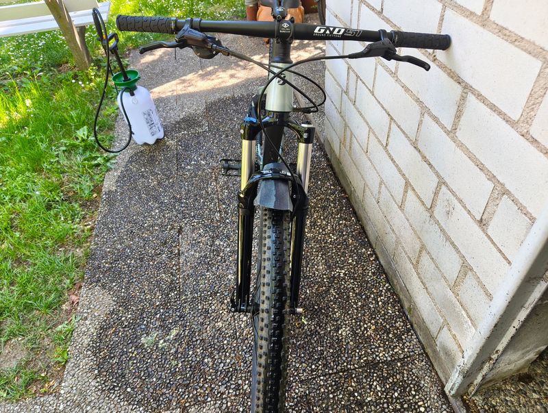 Used Ghost Nirvana Tour 2023 Mountainbike, Light Gray — image 2 of 12