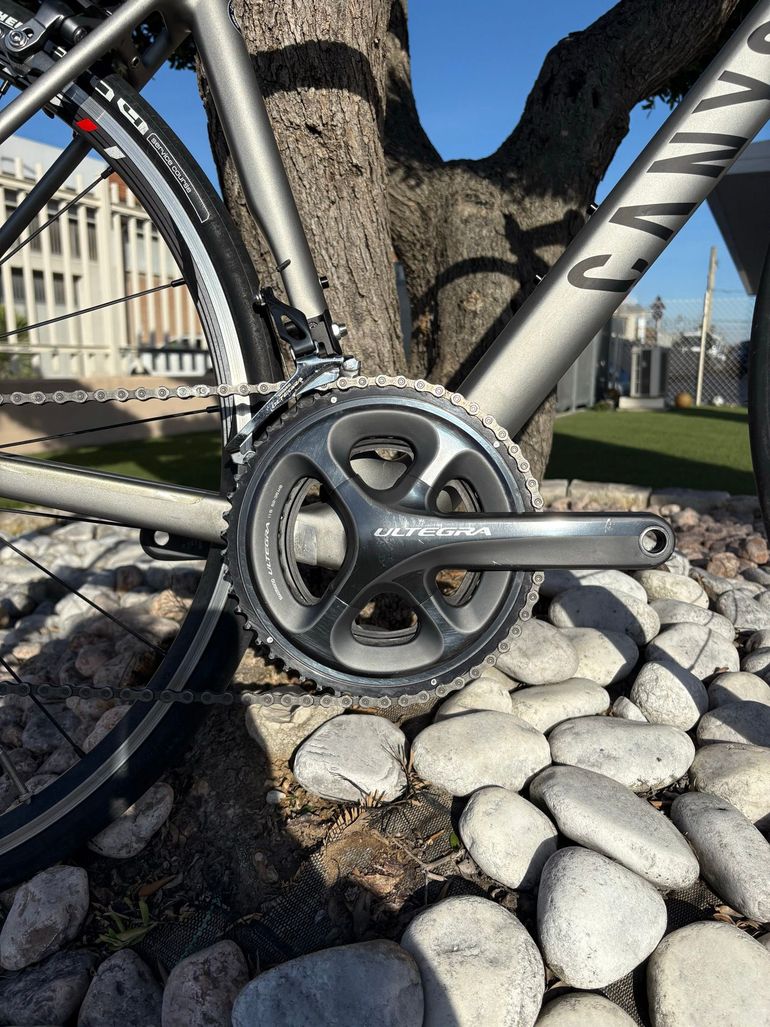 Used Canyon Ultimate Shimano Ultegra 2017 Road & Gravel, Hellgrau — image 4 of 7