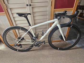Used Specialized Aethos Pro - SRAM Force eTap AXS 2021 2021 Road & Gravel, White — image 5 of 10