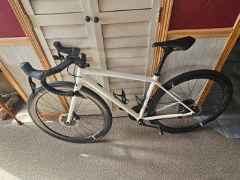 Used Specialized Aethos Pro - SRAM Force eTap AXS 2021 2021 Road & Gravel, White — image 1 of 10