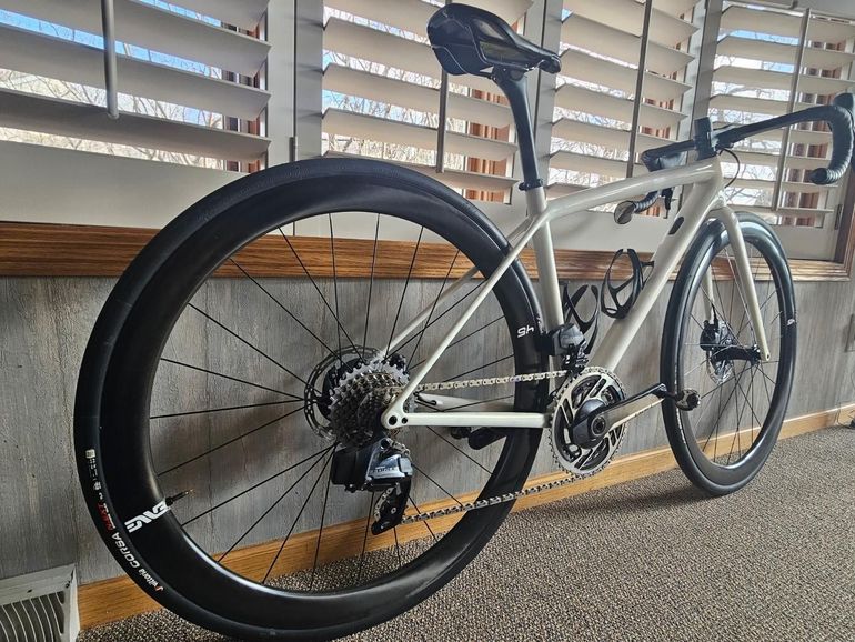 Used Specialized Aethos Pro - SRAM Force eTap AXS 2021 2021 Road & Gravel, White — image 9 of 10