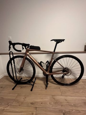 Tweedehands BMC Roadmachine FOUR 2023 2023 Road & Gravel