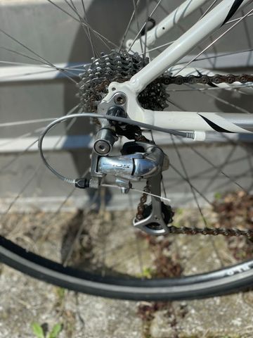 Used Fuji Newest 1.0 2007 2007 Road & Gravel, White — image 4 of 7