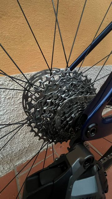 Tweedehands Scott Addict 10 2022 2022 Road & Gravel — afbeelding 4 van 8