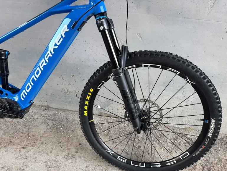 Used Mondraker CHASER R 2024 2024 Mountainbike, Blue, 29 — image 9 of 11