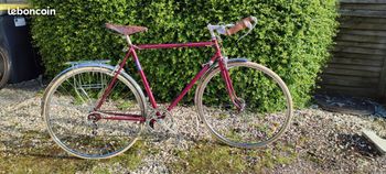 Artisan, Vélo Randonneuse Ancien