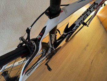 Used Pinarello Prince Campagnolo Record 2011 Road & Gravel, White — image 5 of 5