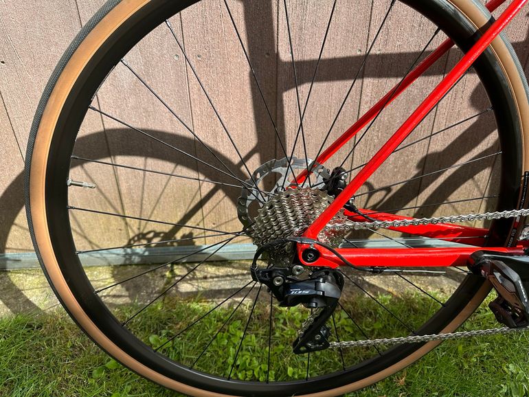 Used BMC Teammachine ALR DISC TWO 2021 2021 Road & Gravel, Red — image 4 of 6
