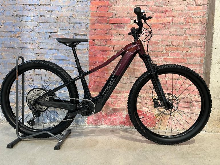 Used Trek Powerfly+ 6 Gen 5 2026 Mountainbike — image 1 of 9