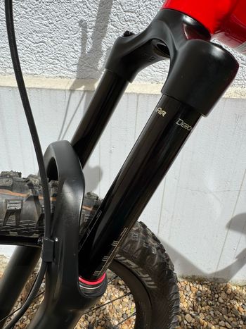 Used Trek Slash 7 Gen 5 2021 2021 Mountainbike, Red, 29 — image 13 of 15