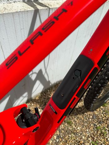 Used Trek Slash 7 Gen 5 2021 2021 Mountainbike, Red, 29 — image 6 of 15